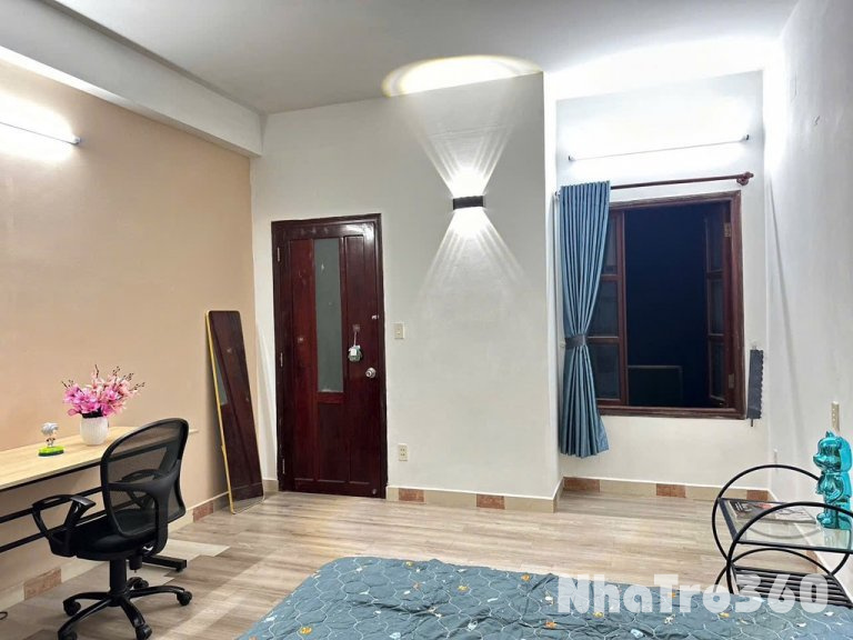 PHÒNG TRỐNG ĐẸP-FULL NỘI THẤT-CỬA SỔ RỘNG - TB