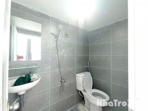 Căn hộ gác lửng gần sân bay Tân Sơn Nhất