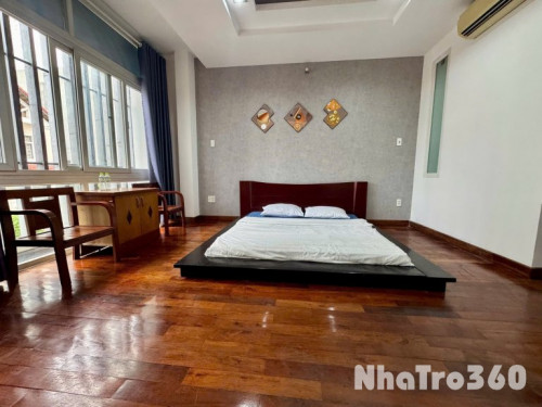 1 Phòng Ngủ full nt ban công ở liền được ngay Sân Bay