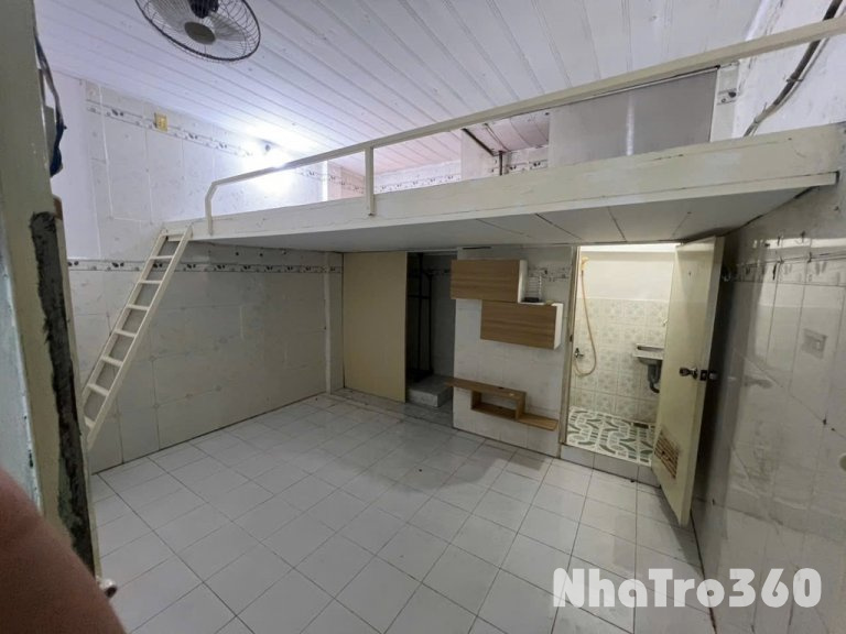 Pass lại hợp đồng ạ