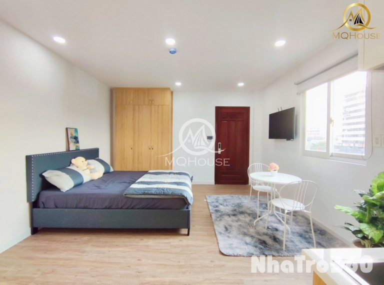 STUDIO CỬA SỔ FULL NT GẦN SÂN BAY TÂN SƠN NHẤT QTB