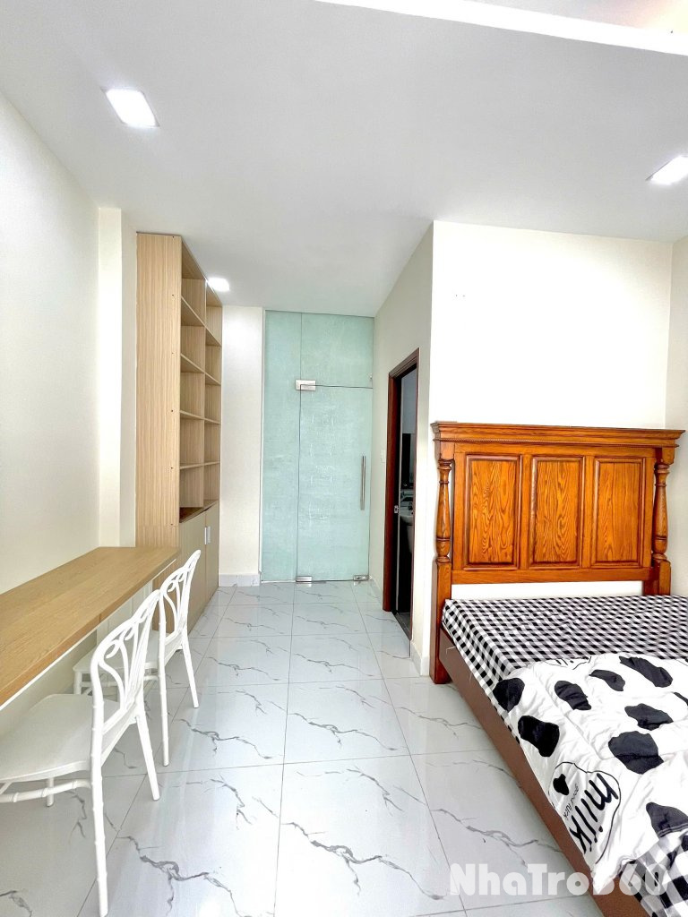 Studio ban công rộng rãi, full nội thất – gần sân bay Tân Sơn Nhất & CV Hoàng Văn Thụ
