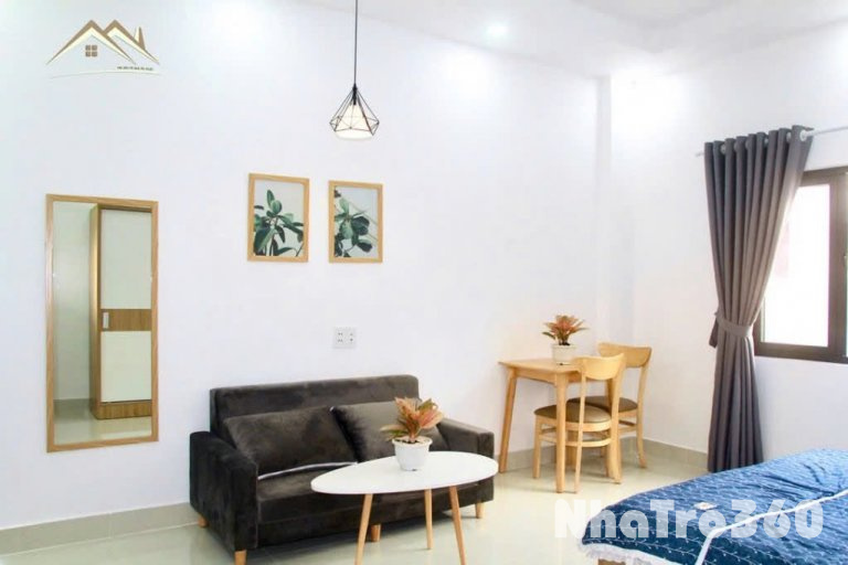 STUDIO FULL NỘI THẤT CÓ CỬA SỔ RỘNG THOÁNG MÁT