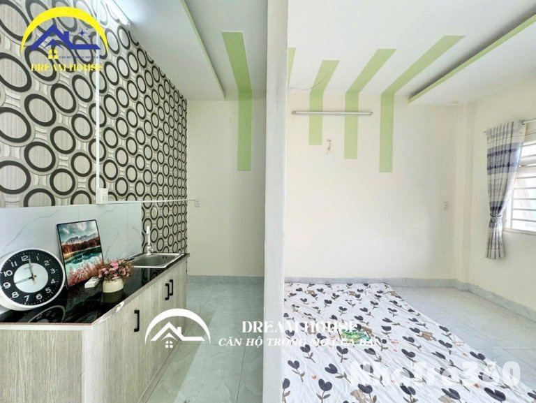 Tách bếp, ban công thoáng, giờ giấc tự do, an ninh