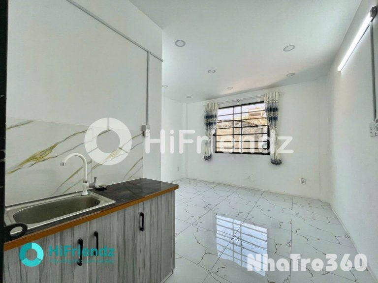 Studio 25m2 cửa sổ trời thoáng ngay vòng xoay MT