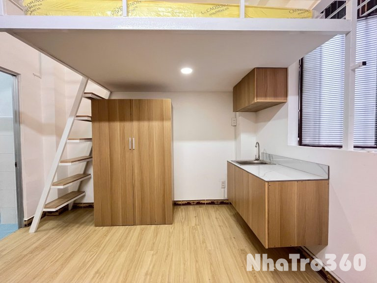 Duy nhất căn Duplex cửa sổ Q10 - gần ngay Vạn Hạnh Mall, Vincom Plaza, Việt Nam Quốc Tự,...