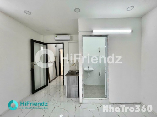 Studio 25m2 cửa sổ trời thoáng ngay vòng xoay MT