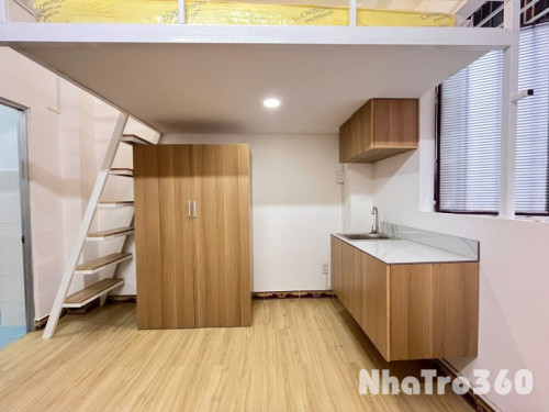 Duy nhất căn Duplex cửa sổ Q10 - gần ngay Vạn Hạnh Mall, Vincom Plaza, Việt Nam Quốc Tự,...