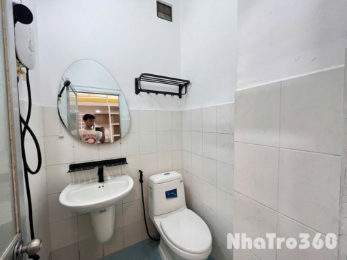 Duy nhất căn Duplex cửa sổ Q10 - gần ngay Vạn Hạnh Mall, Vincom Plaza, Việt Nam Quốc Tự,...