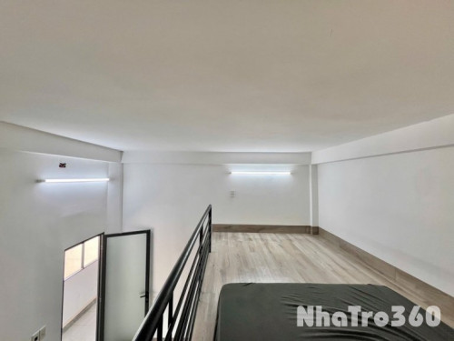 Cho thuê căn hộ Duplex có cửa sổ lớn gần sân bay