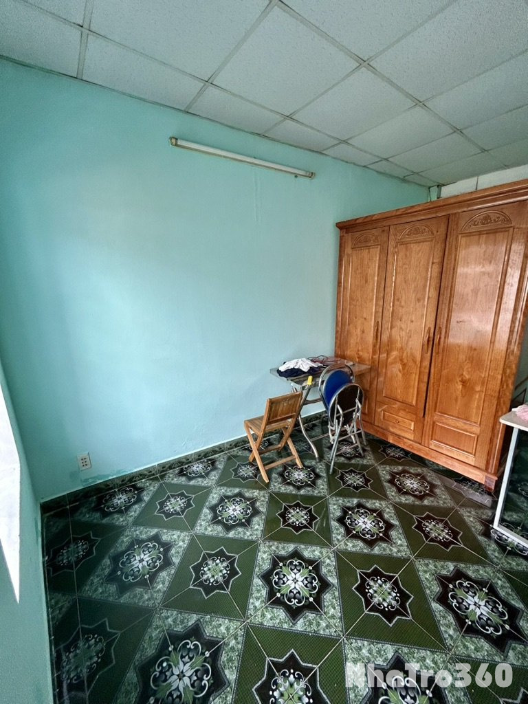 Nhà nguyên căn đường 49 quận thủ đức