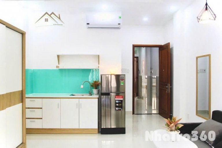 STUDIO FULL NỘI THẤT CÓ CỬA SỔ RỘNG THOÁNG MÁT