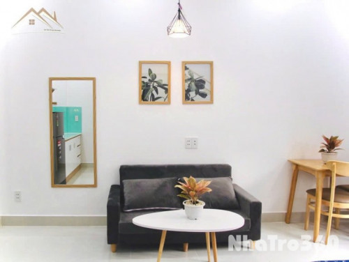 STUDIO FULL NỘI THẤT CÓ CỬA SỔ RỘNG THOÁNG MÁT