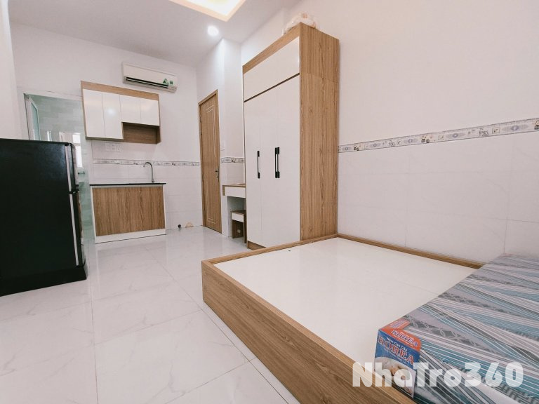 🏠 Cho thuê căn Studio ban công lớn full nội thất quận 10