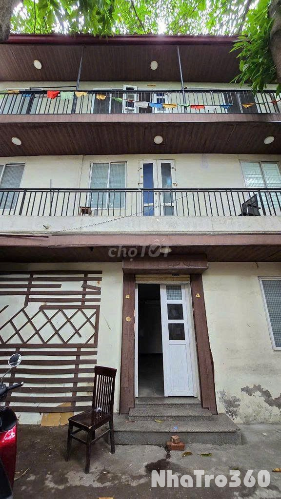 Chính chủ cho thuê nhà nguyên căn 3 tầng 210m2 tại Hoàng Cầu, Đống Đa, phù hợp làm văn phòng, spa, gym, nhà hàng, showroom…