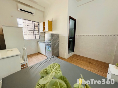 1Căn hộ full nội thất cửa sổ lớn rộng 30m2 thoáng