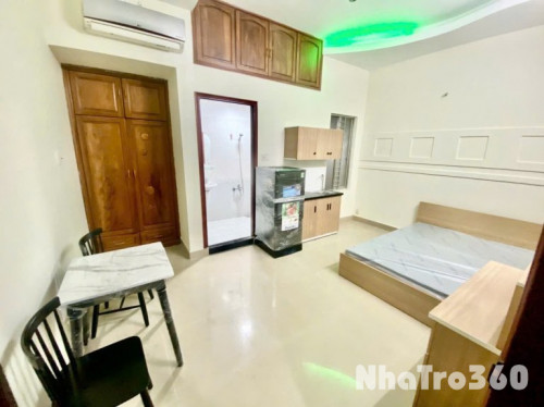 🏡 Khai trương căn hộ Q8, đường Số 9, gần ĐH Kinh Tế (CsB và CsN), CV Tạ Quang Bửu, cầu Chánh Hưng  🌟 Đầy đủ nội thất như hình 🚘 Tiện qua Q1, Q3, Q4, Q5, Q10 🔑 Giờ giấc tự do, khoá từ, PCCC 🎁 Có ưu đãi cho khách thuê dài hạn  📞 Liên hệ: 0794499929 (Zalo/Ca