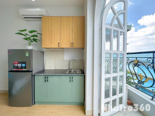 Cho Thuê Căn Hộ Ban Công 40m2 Ngay Vòng Xoay Lê Văn Sỹ Quận Tân Bình