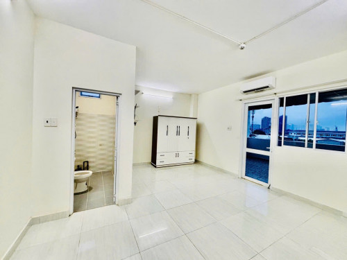 CĂN HỘ BAN CÔNG FULL NỘI THẤT QUẬN 4 GẦN TRƯỜNG ĐẠI HỌC LUẬT, ĐẠI HỌC NGUYỄN TẤT THÀNH