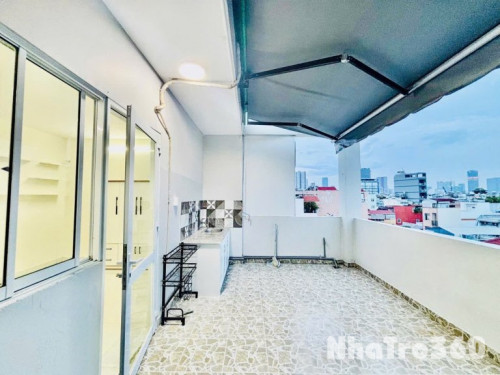 CĂN HỘ BAN CÔNG FULL NỘI THẤT QUẬN 4 GẦN TRƯỜNG ĐẠI HỌC LUẬT, ĐẠI HỌC NGUYỄN TẤT THÀNH