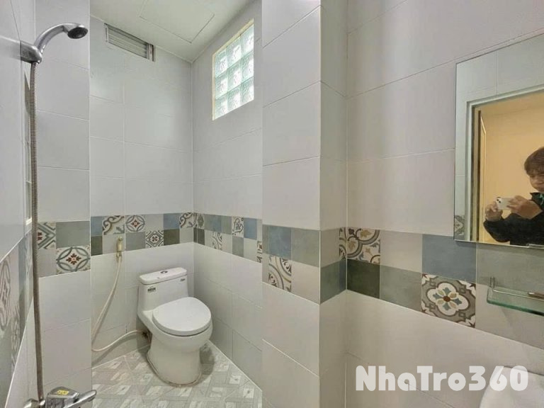 Cho thuê căn hộ Studio Cửa sổ thoáng Q4 gần ĐH Nguyễn Tất Thành, cầu Ông Lãnh, cầu Nguyễn Văn Cừ