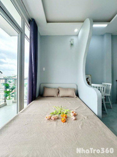 🏠 Căn hộ dịch vụ ban công lớn xịn xò - tách bếp - full nội thất quận 1. 