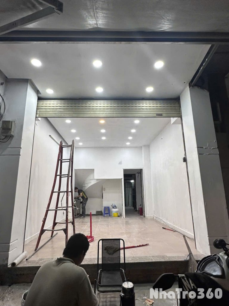 Cho thuê mặt bằng kinh doanh MT Cách Mạng Tháng 8, Quận 10, Vị trí đắc địa!