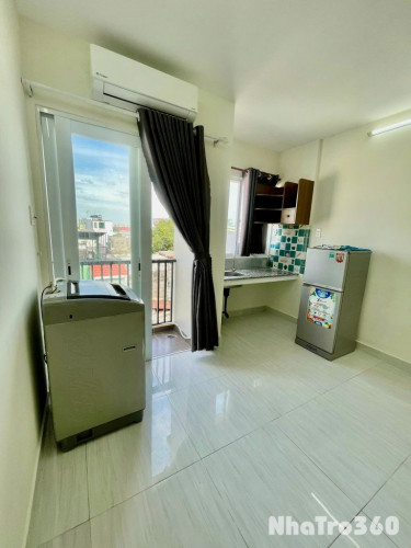 Cho thuê căn hộ Studio Ban công, Full nội thất Q4 gần ĐH Luật, ĐH Nguyễn Tất Thành, cầu Khánh Hội