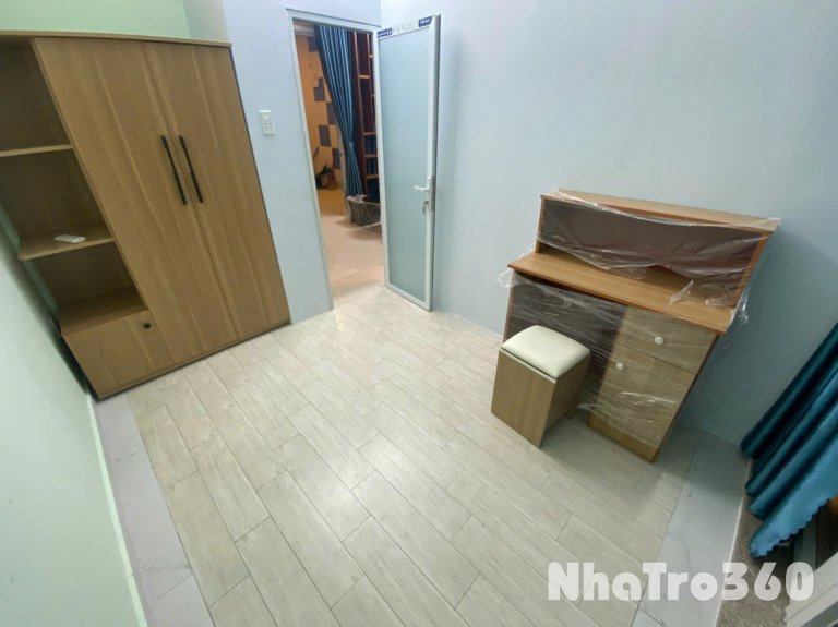 Căn 2PN ban công mới toanh, full nội thất ngay mặt tiền Tạ Quang Bửu quận 8. 