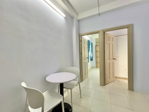 Cho thuê căn hộ 2PN, Q8, Đường Tạ Quang Bửu, gần ĐH Sài Gòn, ĐH Sư Phạm, cầu Chữ Y