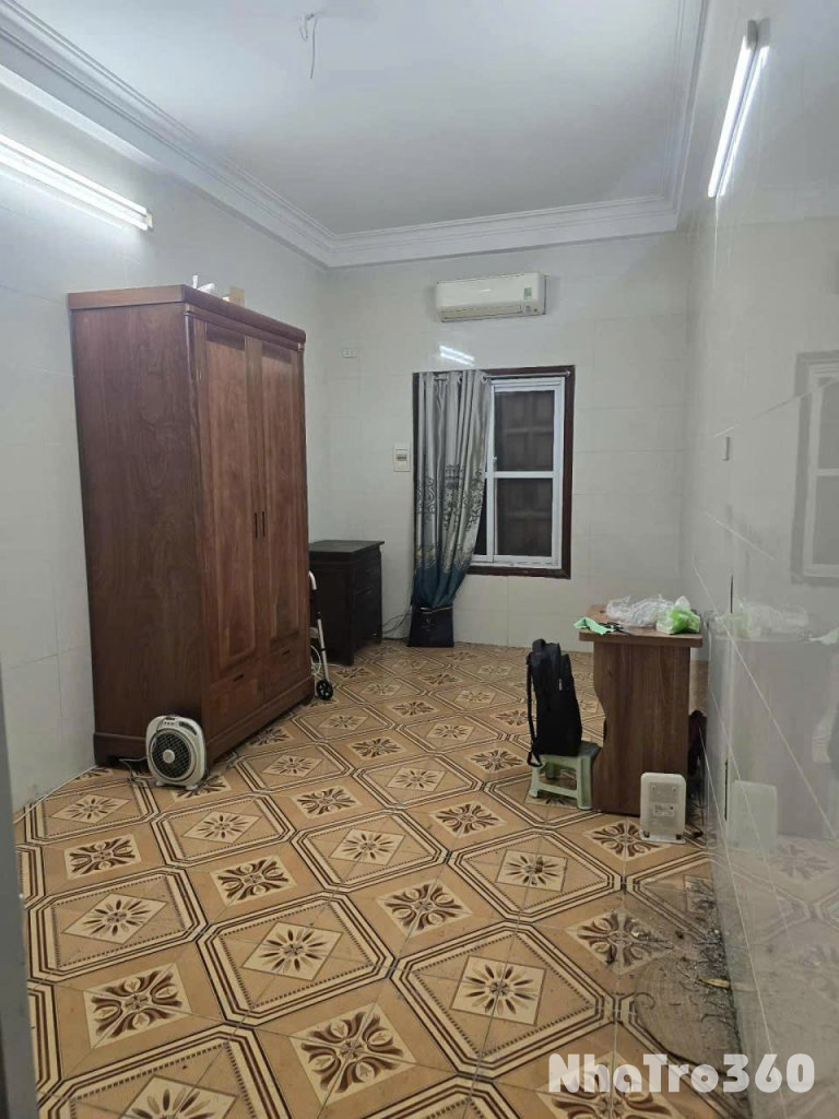 Cho thuê nhà nguyên căn 112 Nam Dư, 22m2 x 3 tầng - 2 ngủ - 2 wc, 6 triệu/ th