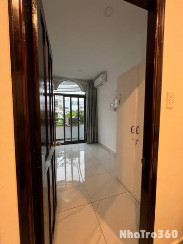 😍Căn 2 phòng ngủ Quận 4 ban công thoáng