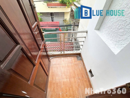 Cho thuê studio ban công ngay ga T3 chỉ