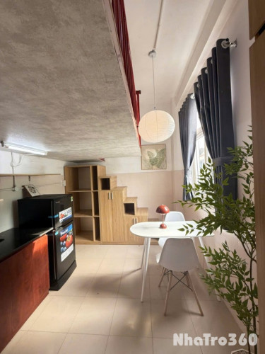 Cho thuê căn hộ Duplex (có gác), Q1, Đường Nguyễn Trãi, gần ĐH Văn Lang, ĐH Sài Gòn, CV 23/9