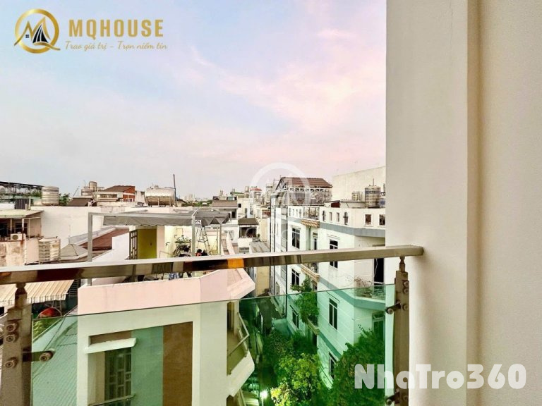Full nội thất, ban công, cửa sổ, máy giặt riêng