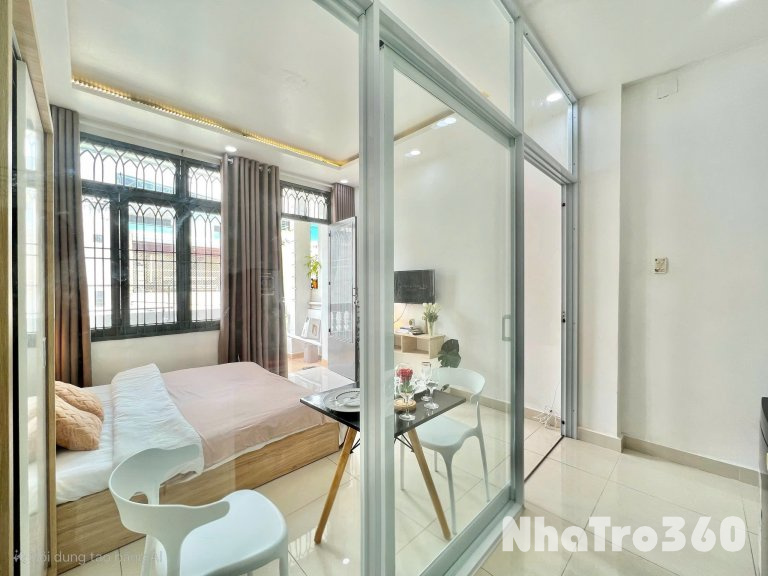 Căn hộ dịch vụ 1PN có ban công rộng, máy giặt riêng – full nội thất cao cấp tại quận 10