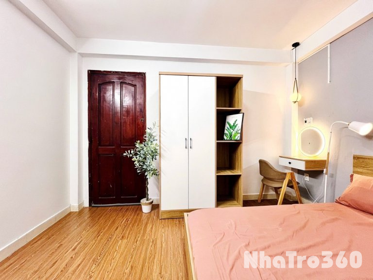 Full nội thất, tự do, giá rẻ, cửa sổ trời