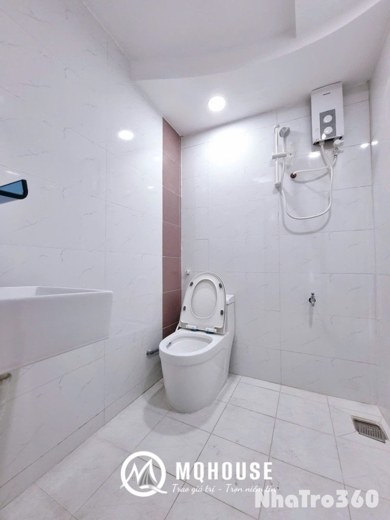 Full nội thất, cửa sổ trời, giá rẻ, studio