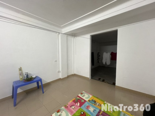 CĂN HỘ MẶT ĐƯỜNG CẦN RỘNG TÌM NGƯỜI THUÊ