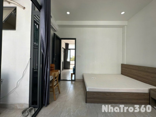 Căn hộ 1pn ban công lớn gần sân bay quận Tân Bình