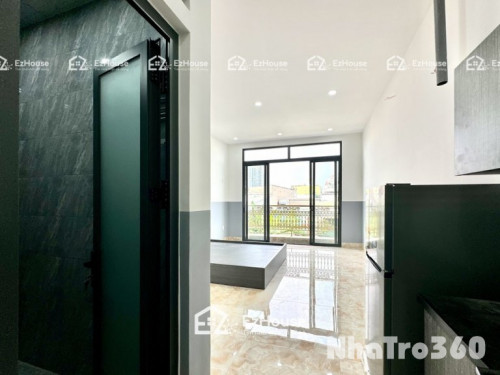 Full nội thất, nhà mới, tự do, giá rẻ, ban công