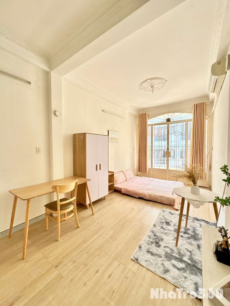 Cho Thuê Căn Hộ Quận 3 Có Ban Công Full Nội Thất Rộng Rãi