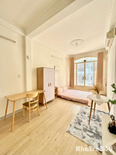 Cho Thuê Căn Hộ Quận 3 Có Ban Công Full Nội Thất Rộng Rãi