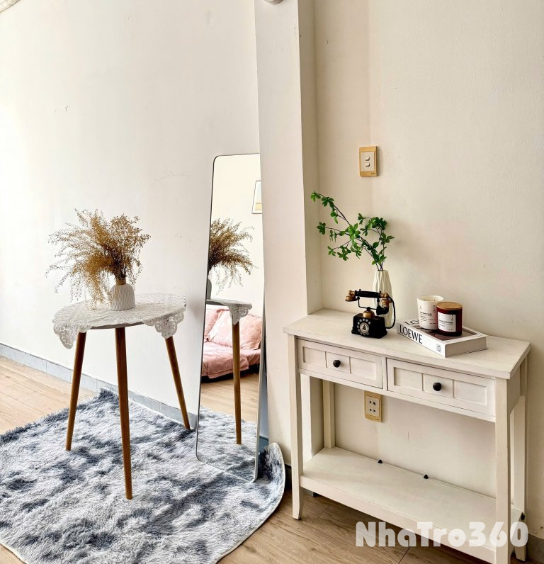 Cho Thuê Căn Hộ Quận 3 Có Ban Công Full Nội Thất Rộng Rãi