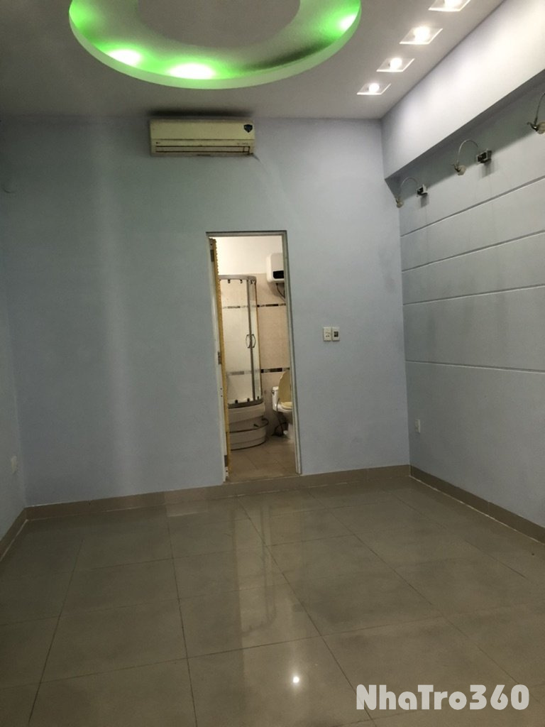 Cho thuê nhà mặt tiền nguyên căn