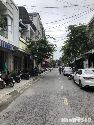 Cho thuê nhà mặt tiền nguyên căn