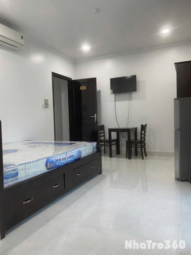 Cho thuê căn hộ Q4, đường Xóm Chiếu, gần Đại Học Nguyễn Tất Thành, Cầu Kênh Tẻ, Nhà Thờ Xóm Chiếu