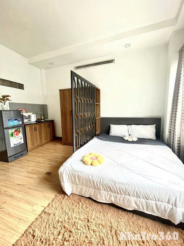 Cho thuê Studio cửa sổ thoáng Q1, gần chợ Tân Định, nhà thờ Tân Định, công viên Lê Văn Tám, cầu Bông, vòng xoay Điện Biên Phủ