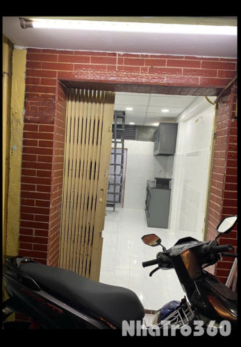 CHO THUÊ NHÀ NHỎ VÕ VĂN KIỆT, Q.1 GIÁ 5 TRIỆU.