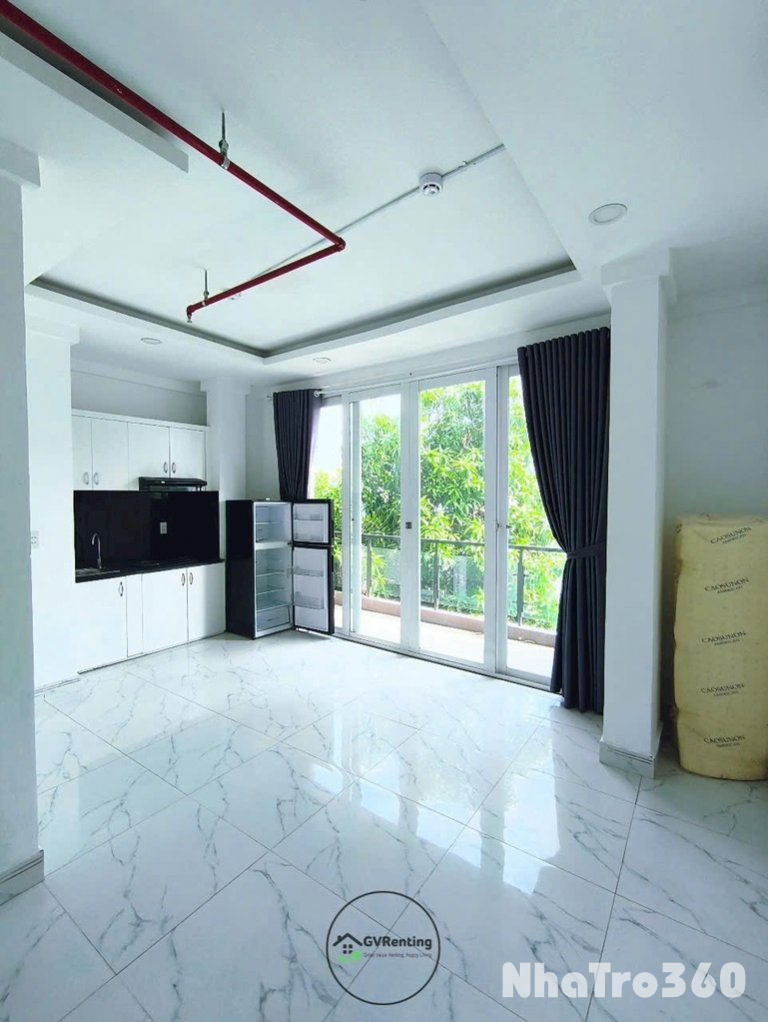 Pass gấp phòng ban công giảm 700k tiền cọc